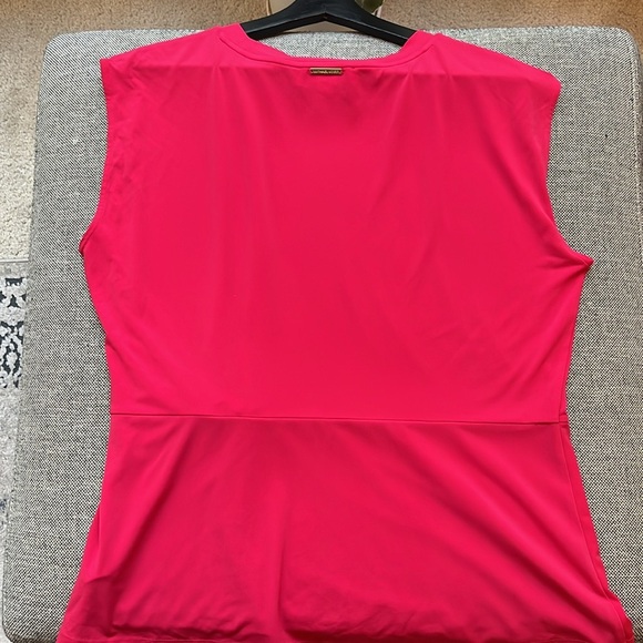 🌷Michael Kors Sleeveless Ring-Trim Top with Gold detailing, Size: XL - Picture 15 of 16